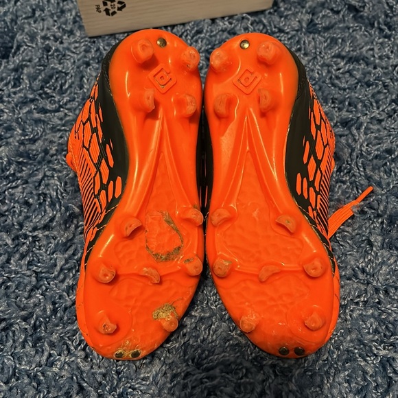 Football Cleats For Kids - Picture 4 of 4